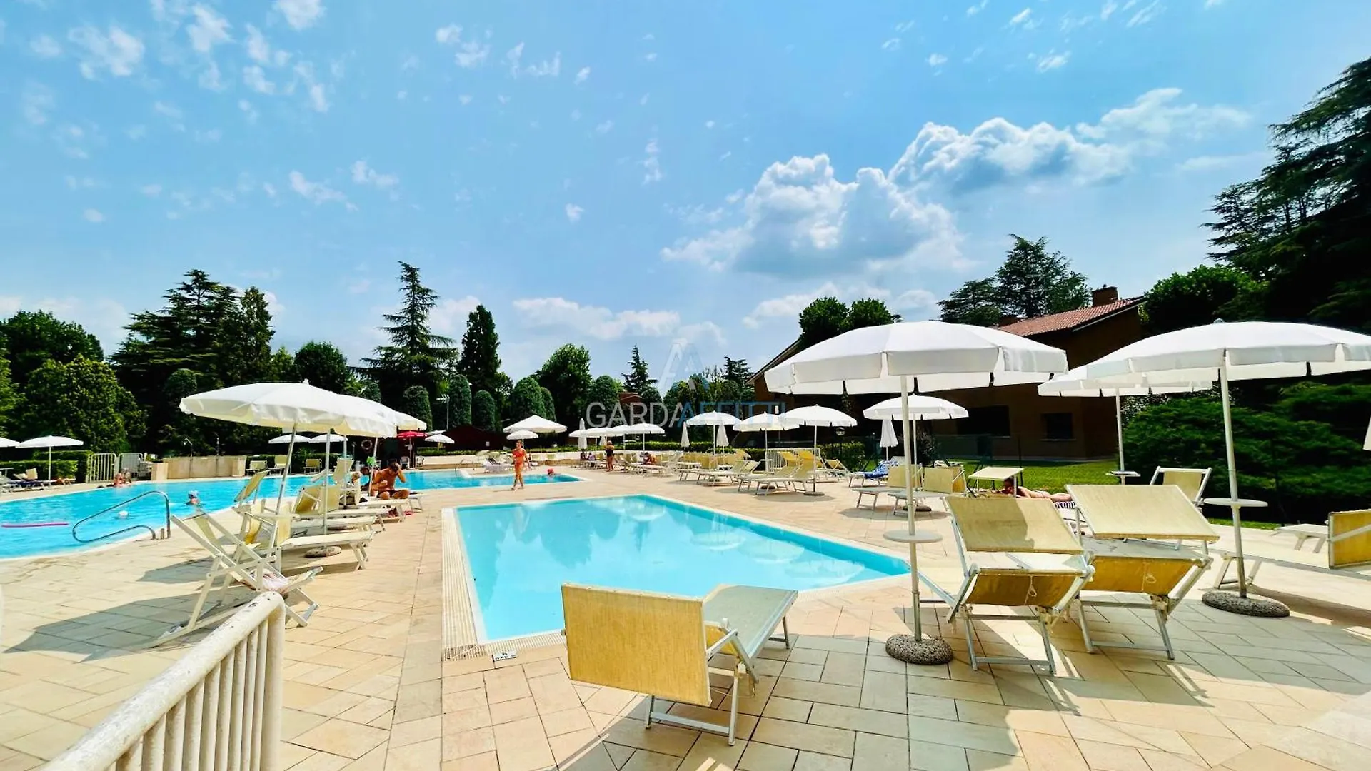 Flora Apt -100M Dal Lago Di Garda - Piscina Sirmione