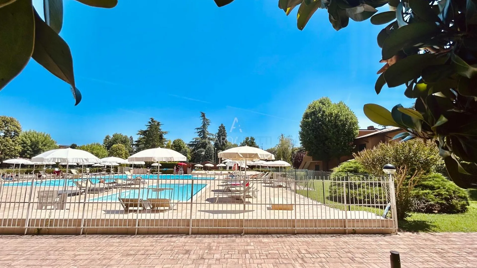 Flora Apt -100M Dal Lago Di Garda - Piscina Sirmione Apartment